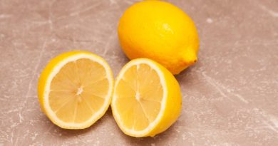 лимоны разрезаю пополам