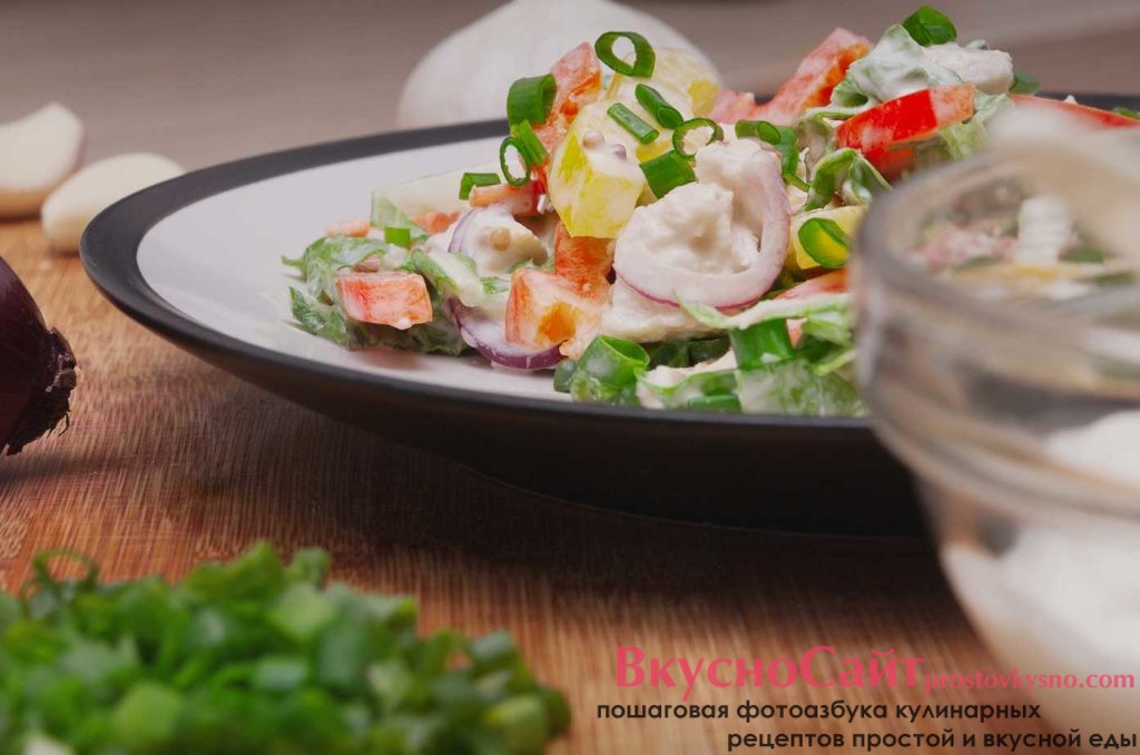 Яркий весенний салат с пекинской капустой