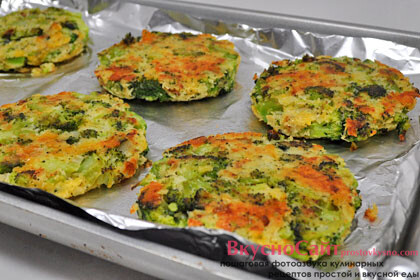 выпекаю в разогретой до 200 градусов духовке 15 минут