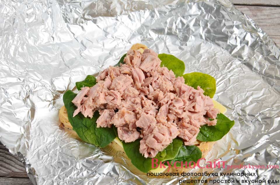 сендвич с тунцом