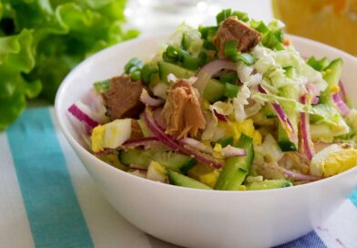 Салат с тунцом и пекинской капустой без майонеза Салат с тунцом и пекинской капустой